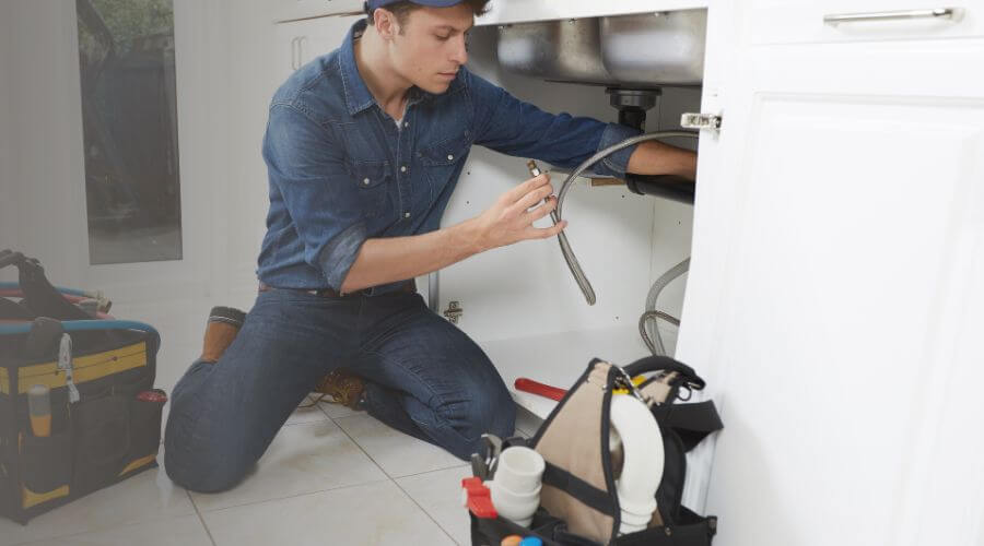 Emergency Leak Repair in Adjuntas, PR